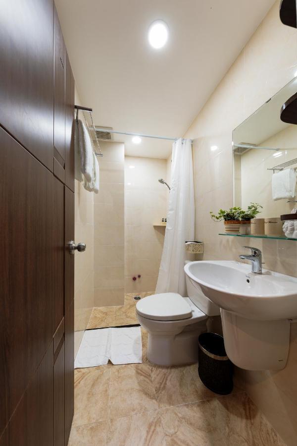 Chez Mimosa Boutique - New Address 135 Tran Hung Dao Hotel Хошимин Екстериор снимка