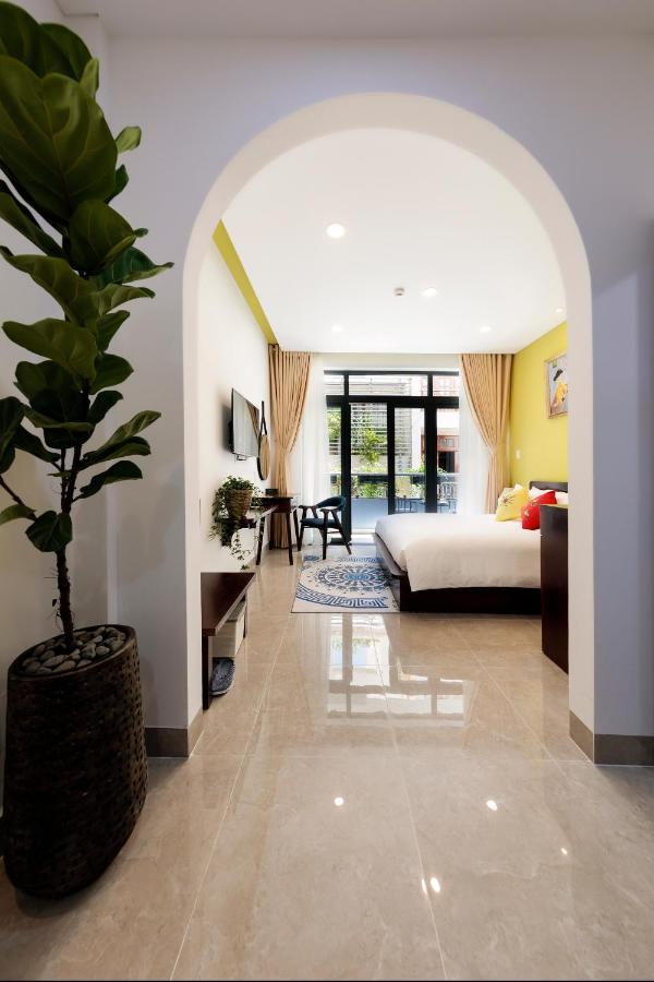 Chez Mimosa Boutique - New Address 135 Tran Hung Dao Hotel Хошимин Екстериор снимка